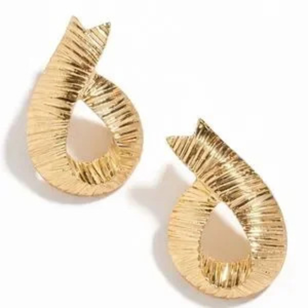 Gold Sculpted Ribbon Earrings (1113)